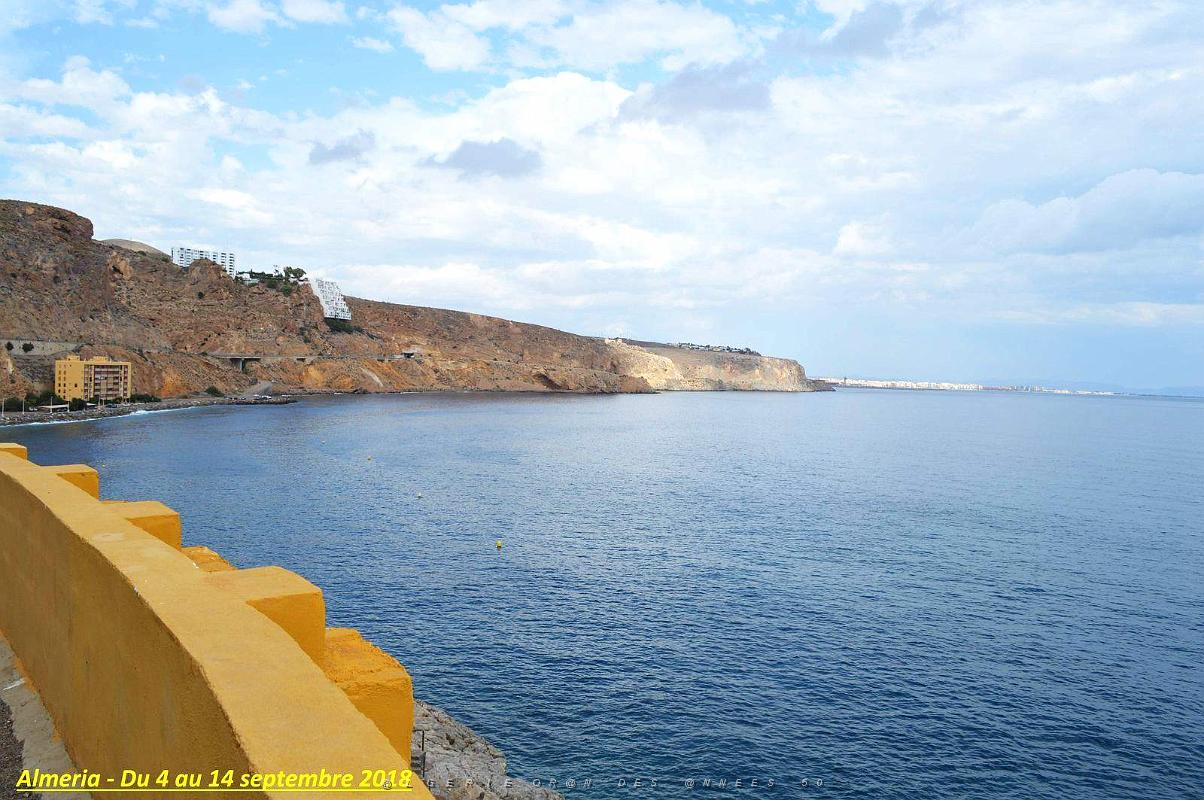30 ALMERIA ENTREE DU PORT ET PARC SALMERON (6).JPG